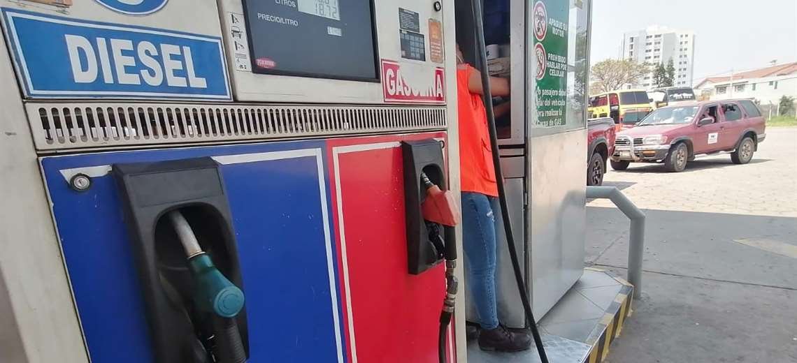 Gasolina-Diesel-surtidores