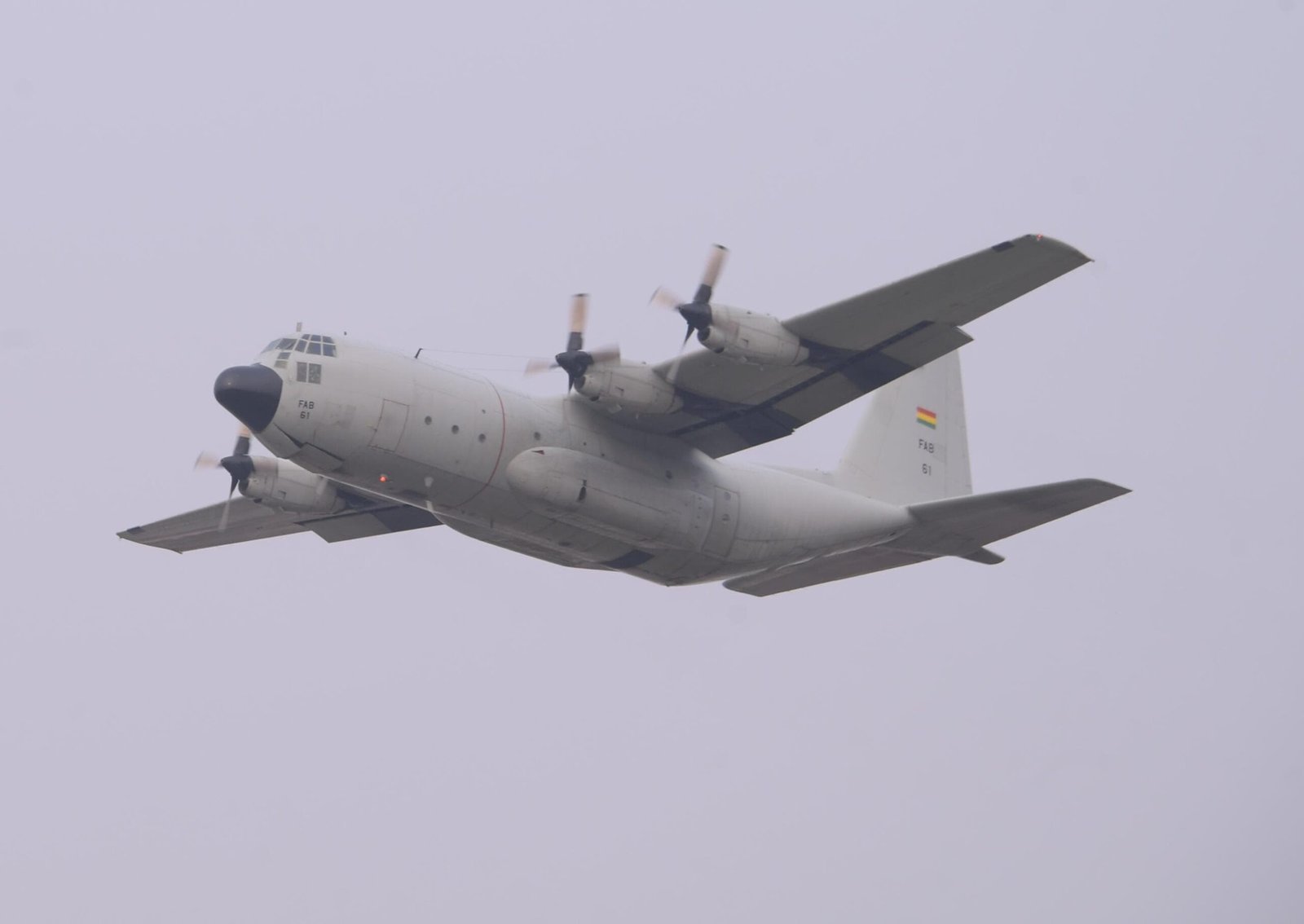 AVION1