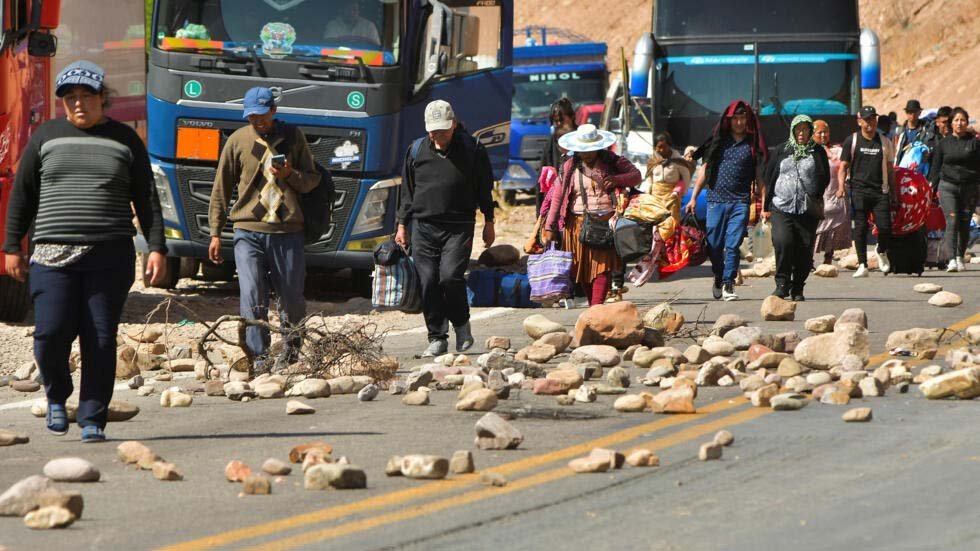 w980-p16x9-2024-10-15T183812Z_254077027_RC2XKAAADXE7_RTRMADP_3_BOLIVIA-PROTESTS (2)
